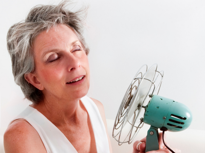 8 Effective Tips for Coping with Hot Flashes During Menopause